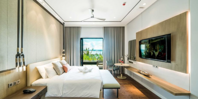 Executive Suite Beach