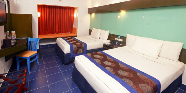 2 Queen Beds,  Non-Smoking